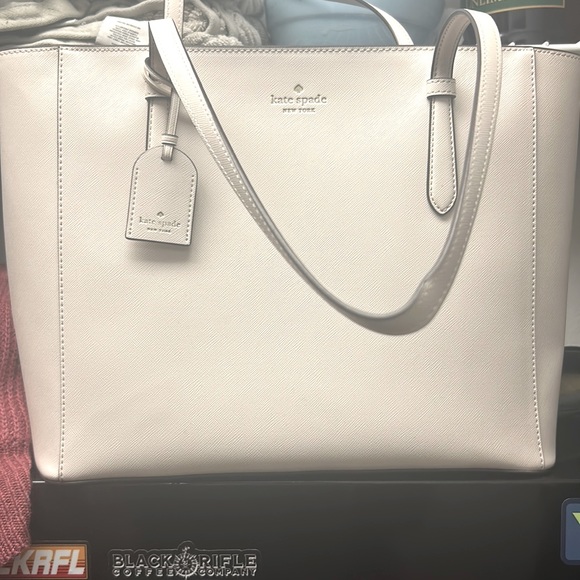 Kate spade purse - Picture 1 of 2